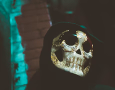 Descubre los mejores disfraces de terror para hombres en nuestra tienda de disfraces